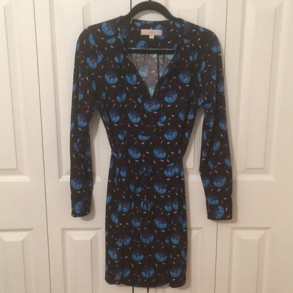 LOFT Tie-Waist Shift Dress